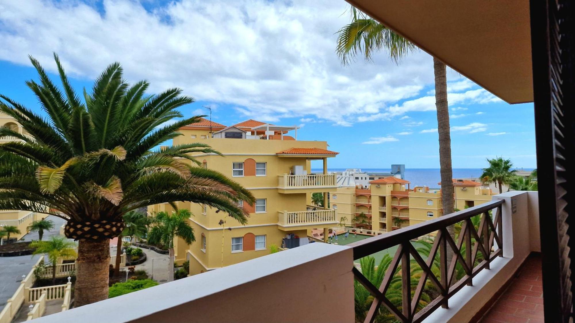 Strelitzia Apartment - Ocean View & Heated Pool San Miguel de Abona Dış mekan fotoğraf